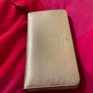 Unused beautiful Kate Spade wallet